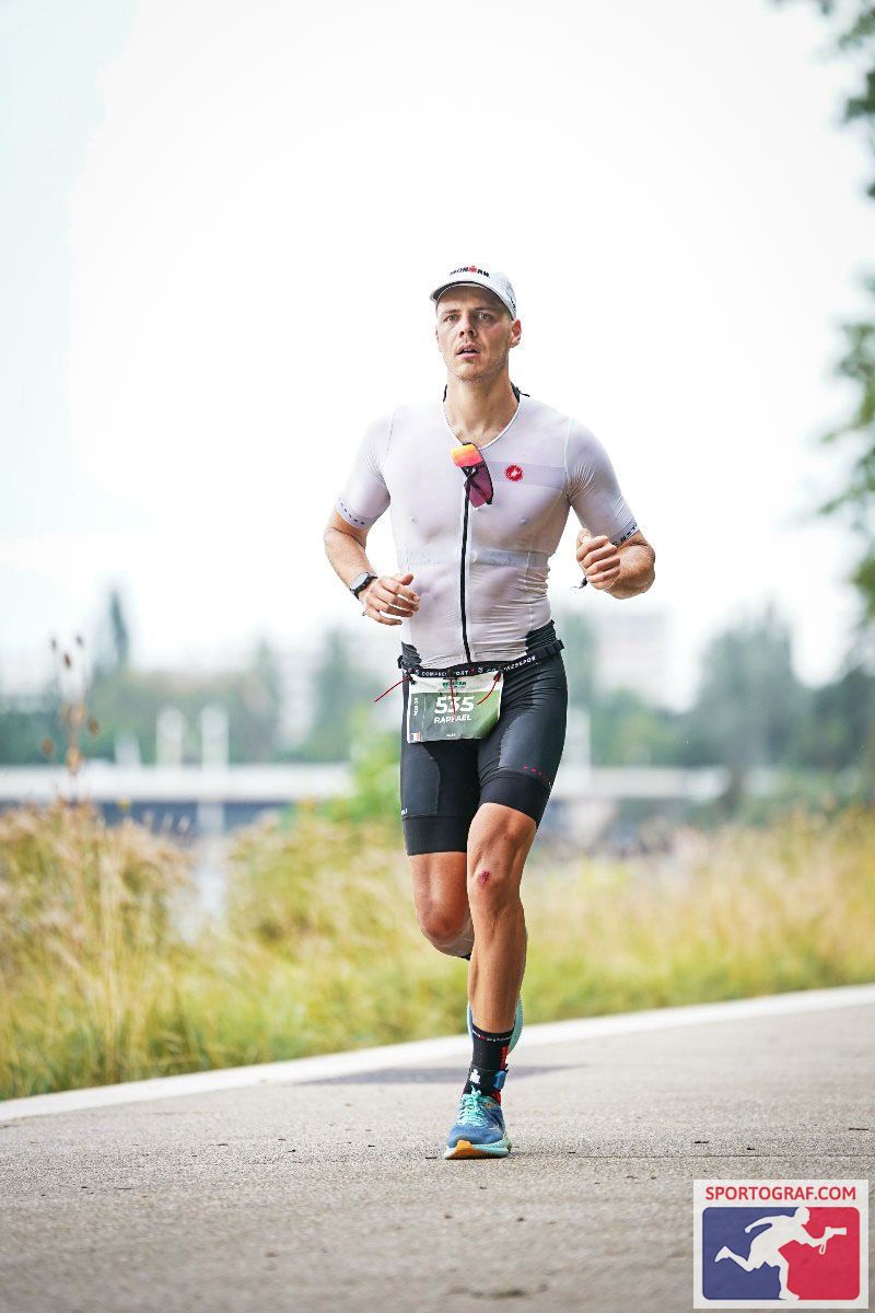 Photo de Raphael entrain de courir